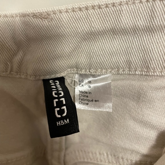 H&M Loose-fit Mom Style Twill Pants - Picture 3 of 4